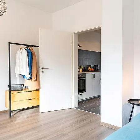 Deluxe Studio, Ps4, Parken, Netflix, Klinikum *